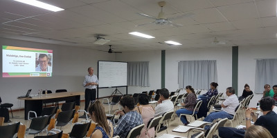 Amado Zorzón disertó en la Diplomatura en Gestión Pública