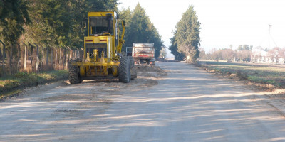 Avanza el enripiado de acceso al Frigorífico