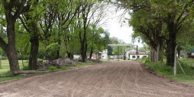 Club Juventud: Desmalezado y mejoras en el acceso