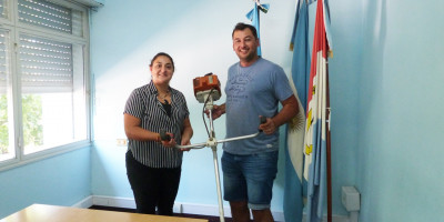 Entrega de Motoguadaña a El Buen Samaritano