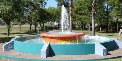 Se renovó la Fuente de Agua del ingreso a la ciudad